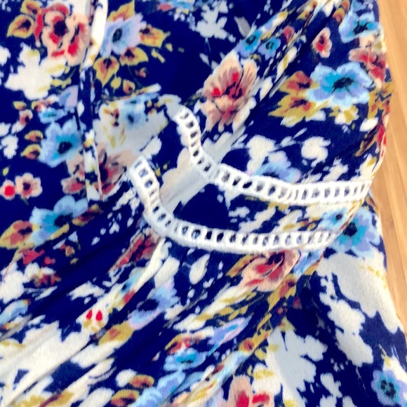 Blue floral dress by WAYF - Picture 8 of 8